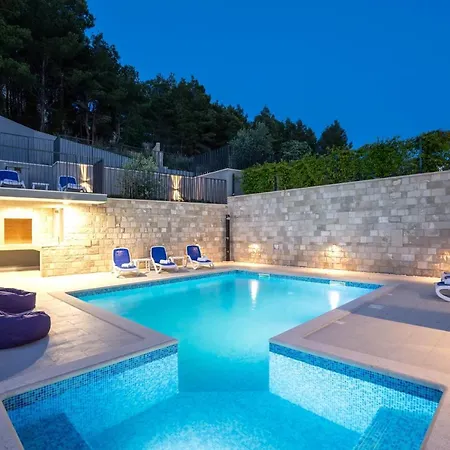 Villa Gastro Lentini Luxury