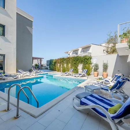 Villa Gastro Lentini Luxury