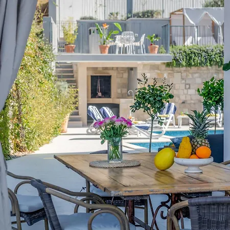 Gastro Lentini Luxury Podstrana