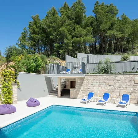 Gastro Lentini Luxury Villa Podstrana