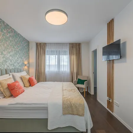 Villa Gastro Lentini Luxury *